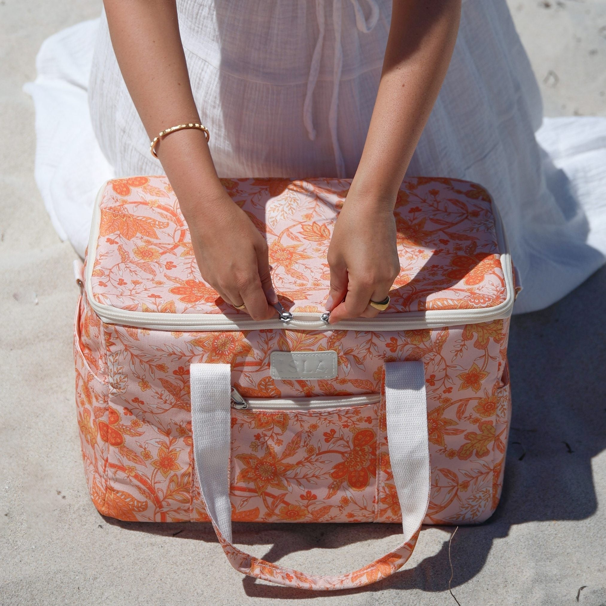 del-sol-large-cooler-bag-3.jpg