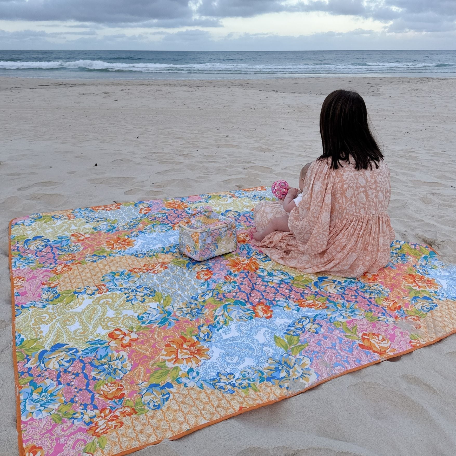 Gardenia Waterproof Picnic Rug XL